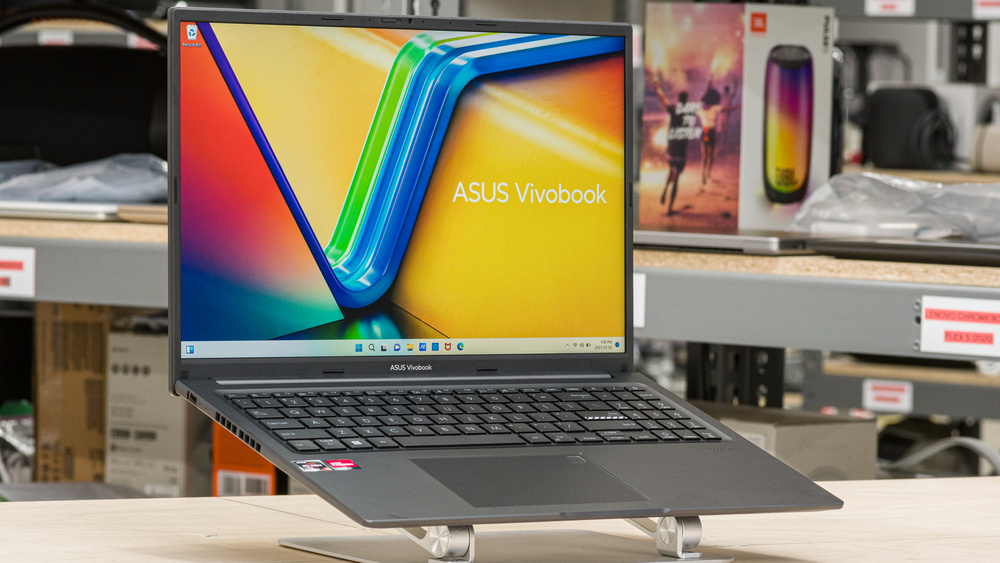 ASUS VivoBook 16 (M1605YA) product photo